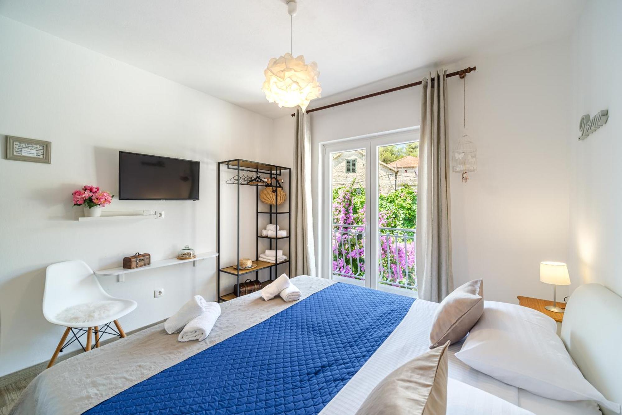 Rooms Anna Milna  Eksteriør bilde