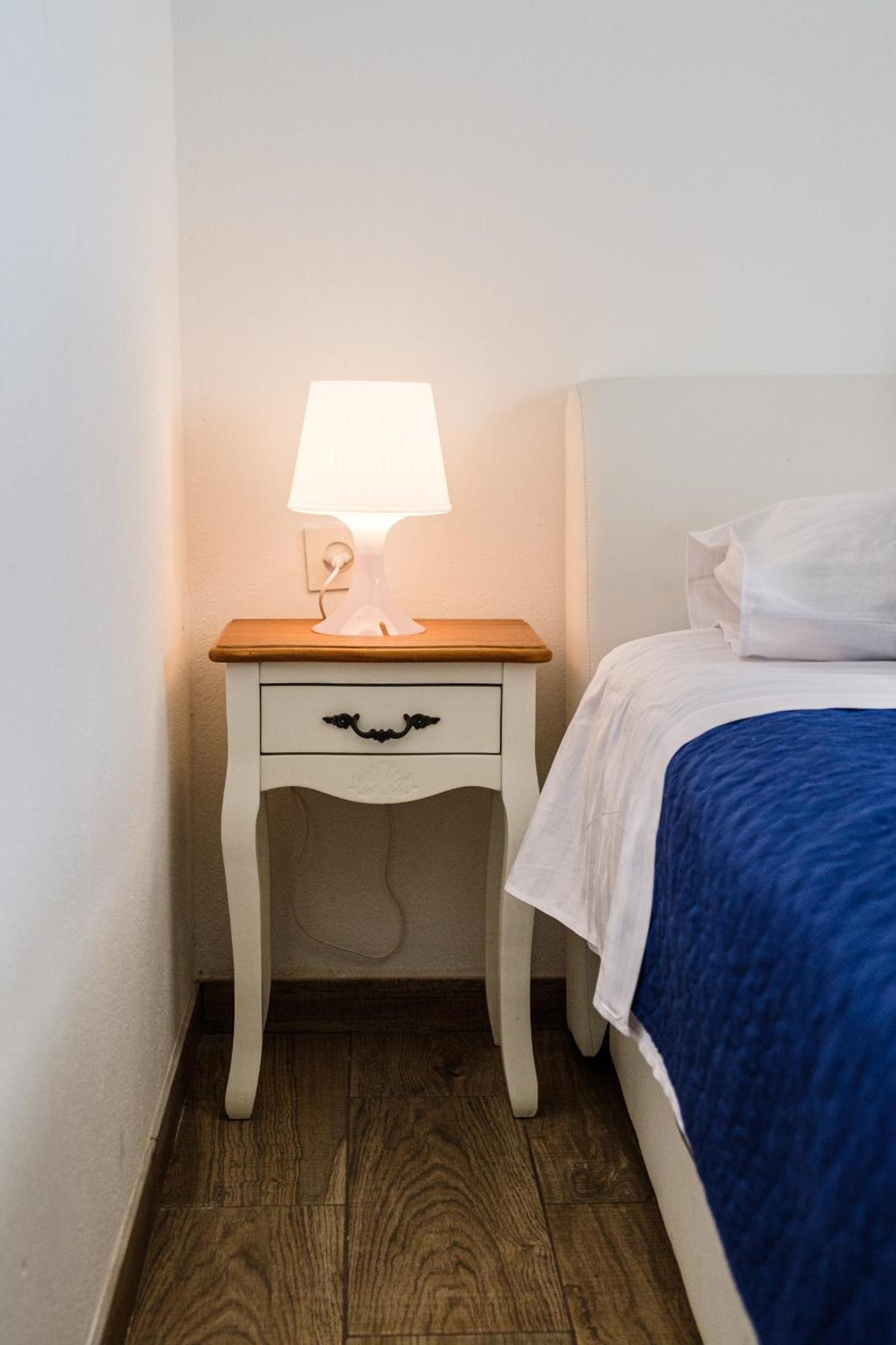 Rooms Anna Milna  Eksteriør bilde